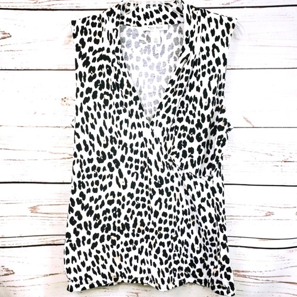 White House Black Market Tops - Whitehouse Blackmarket Blouse Size Large